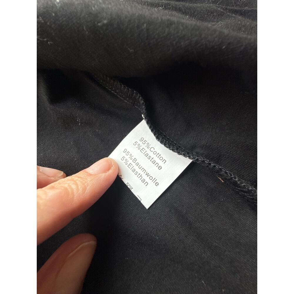 Belle Papeon Signature Black Cropped Cardigan NWT Size L - Picture 9 of 10